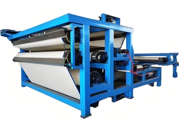 帶式壓濾機圖片 高溫高濕環(huán)境礦山泥漿帶式壓濾機選配指南